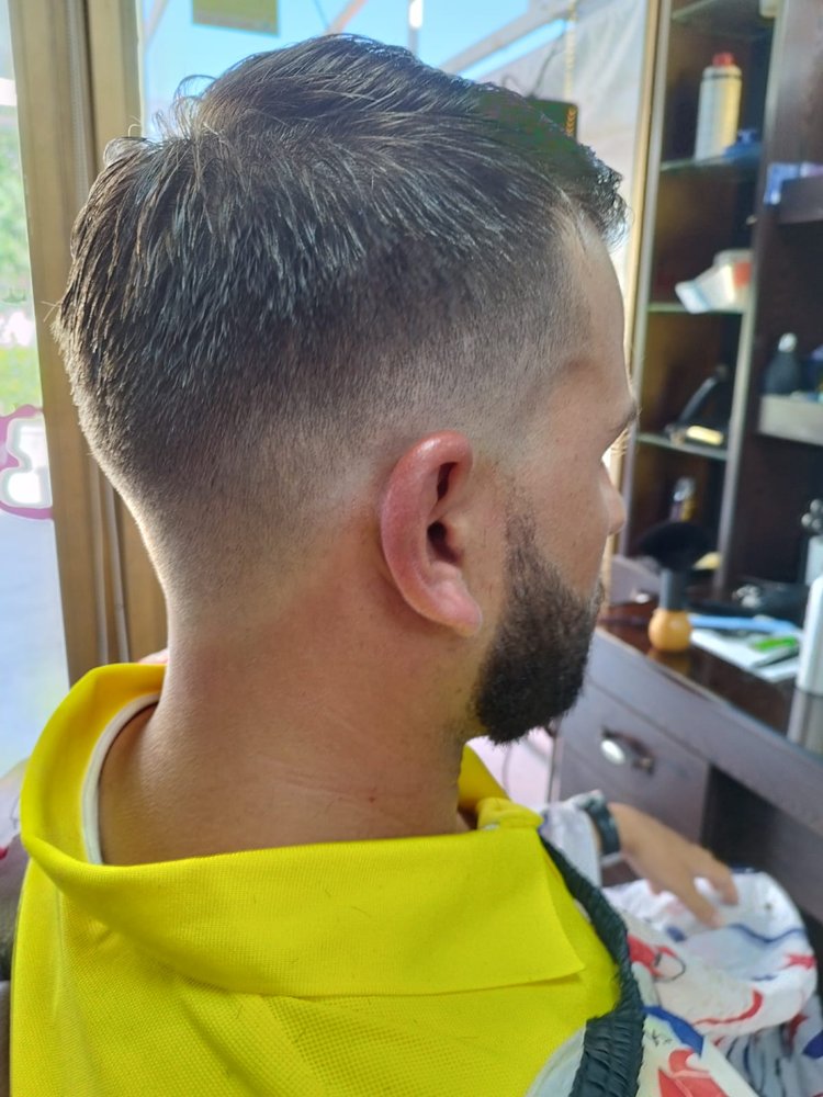 Tupé con degradado — Omar's Barber Shop Benidorm